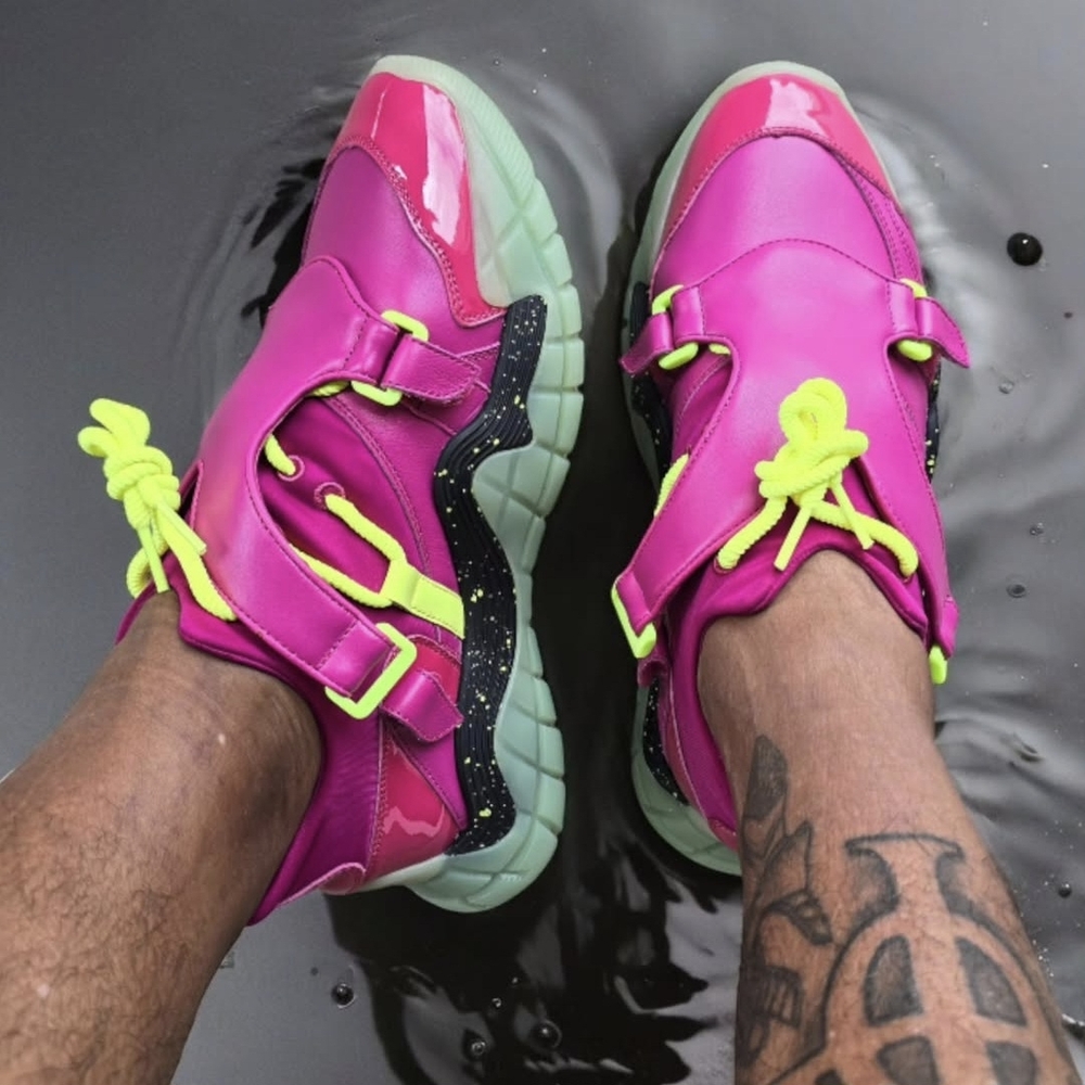 Sia Collective Crosstrail "Dragonfruit" Men's Size 15